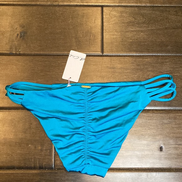 A. Che Bikini Bottoms - Picture 2 of 5